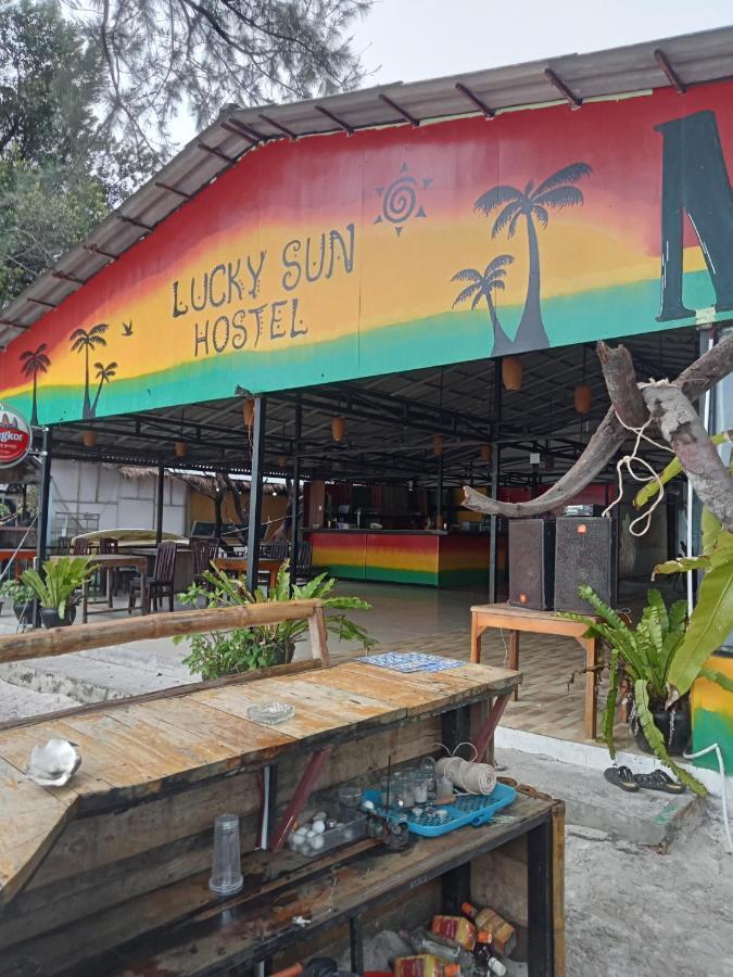 Lucky Sun Saracen Bay Vandrehjem Koh Rong Samlon Eksteriør billede