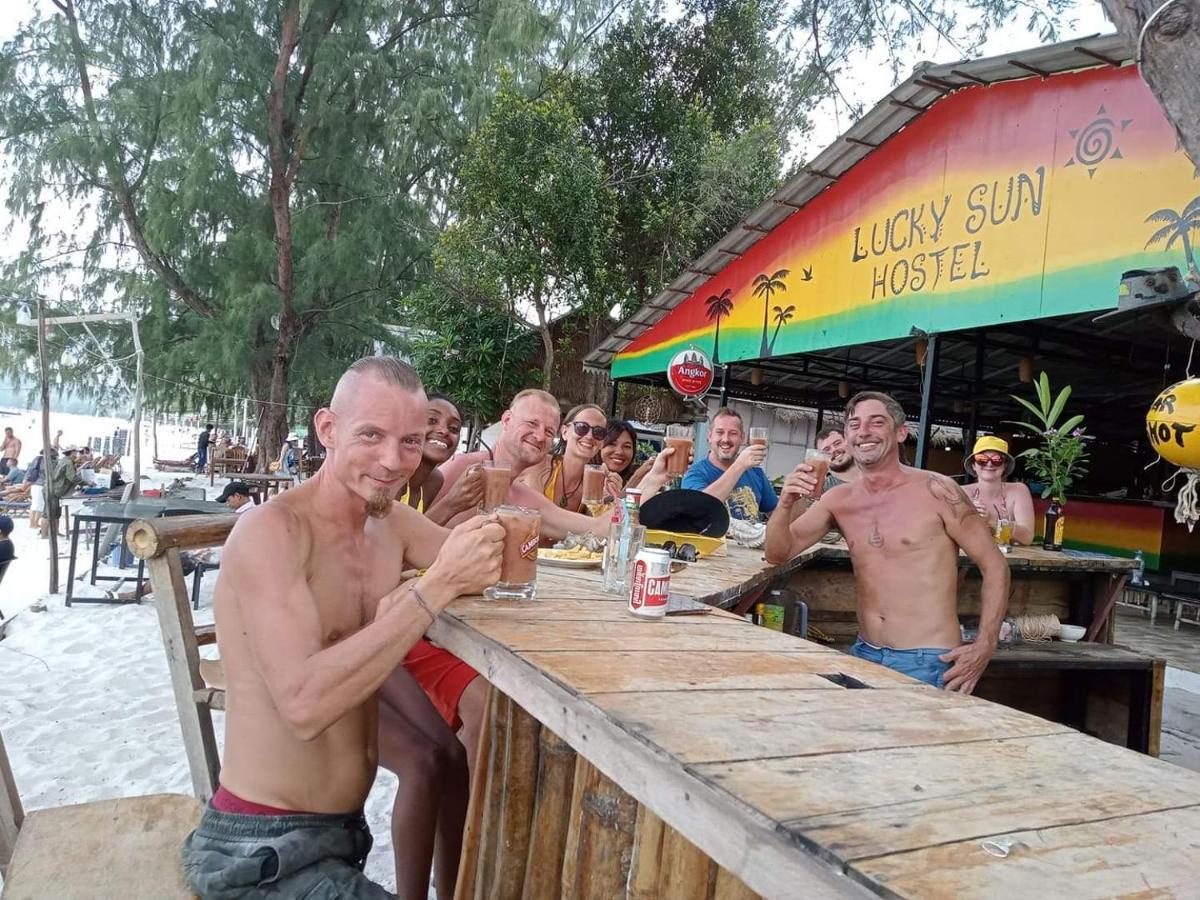 Lucky Sun Saracen Bay Vandrehjem Koh Rong Samlon Eksteriør billede